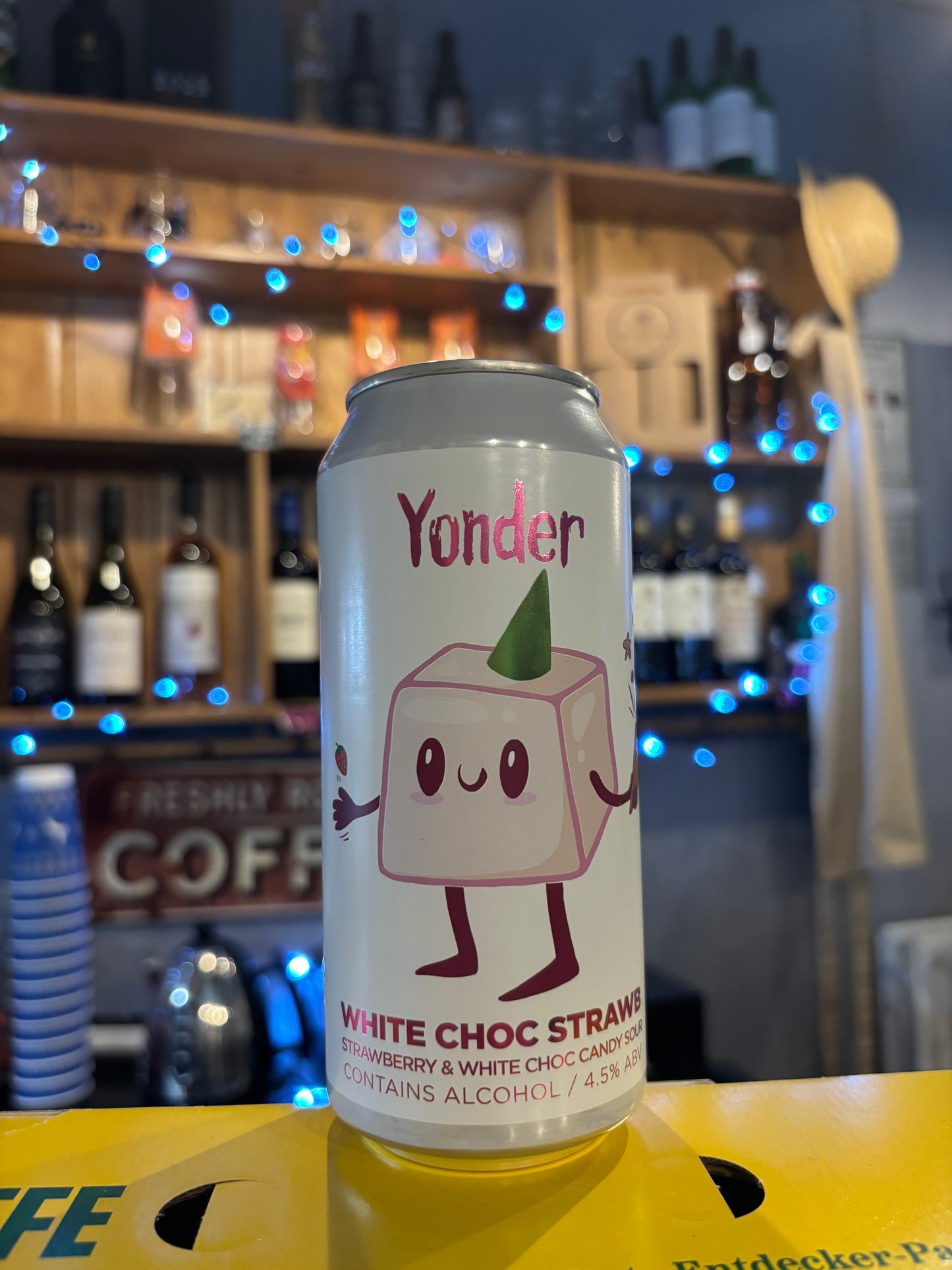 White Choc Strawb - YONDER 4.5%